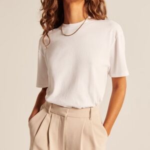 Abercrombie & Fitch White Essential Easy Tee, size M